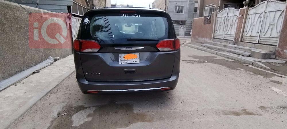 کرایسلەر پاسیفیکا